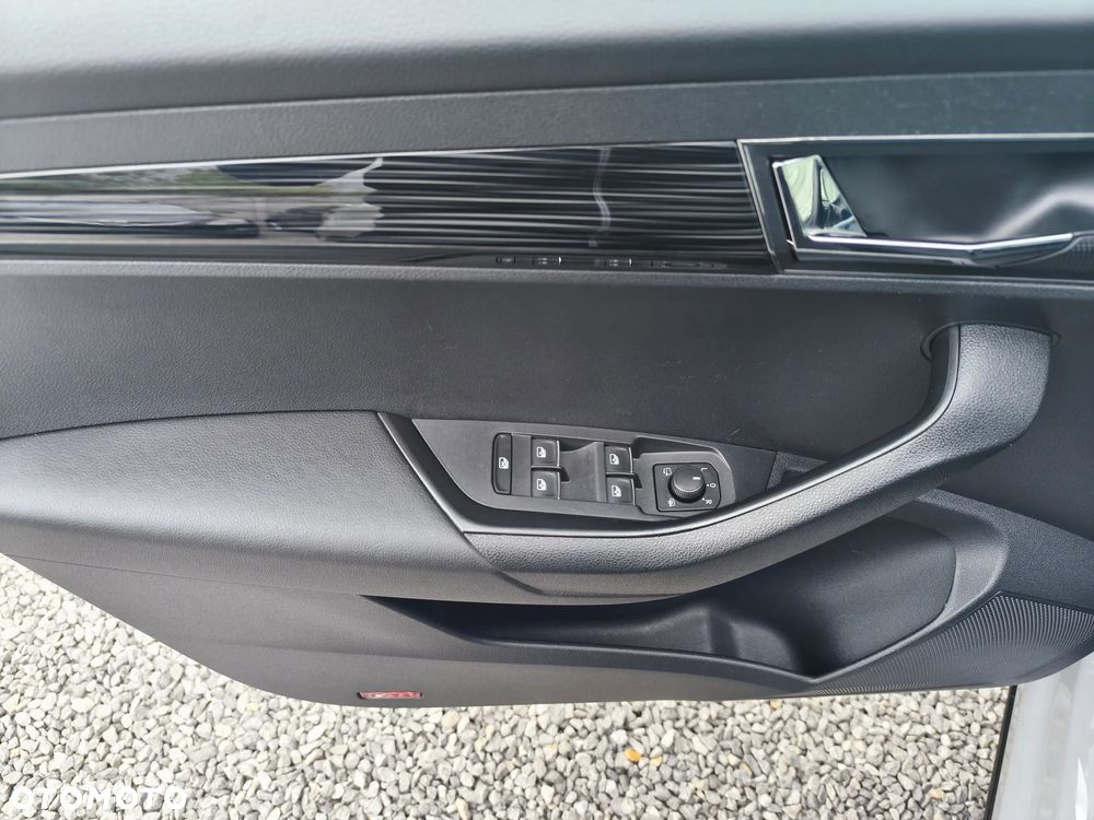 Skoda Karoq 1.6 TDI SCR DSG Ambition - 19