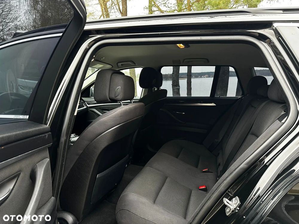 BMW Seria 5 520d - 11
