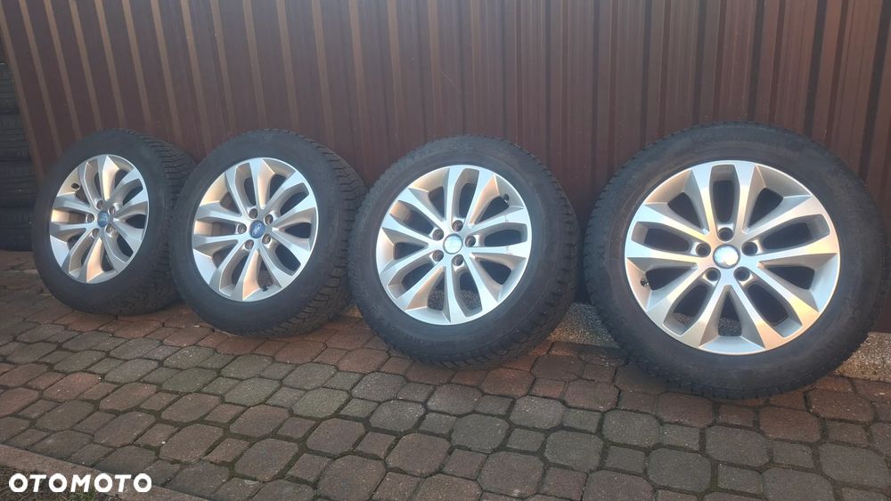 Ford Kuga 2.0 TDCi 2x4 Titanium - 19