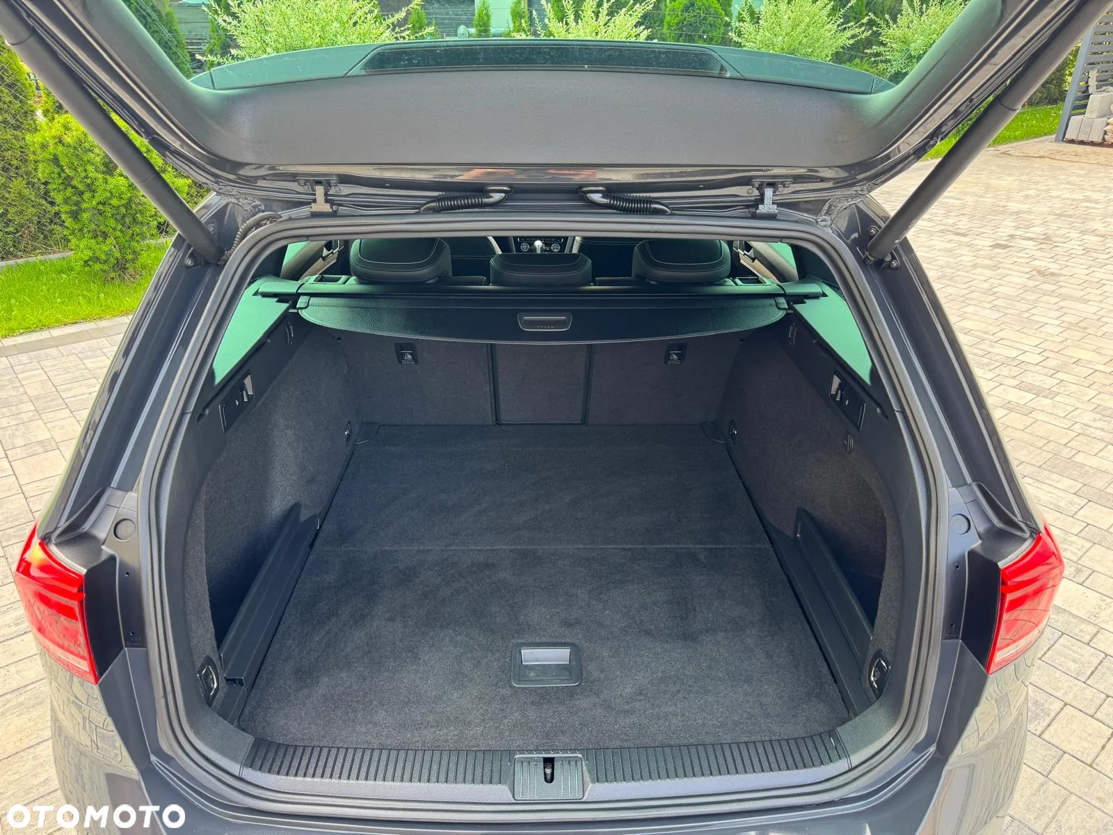 Volkswagen Passat 2.0 TSI Elegance DSG - 8