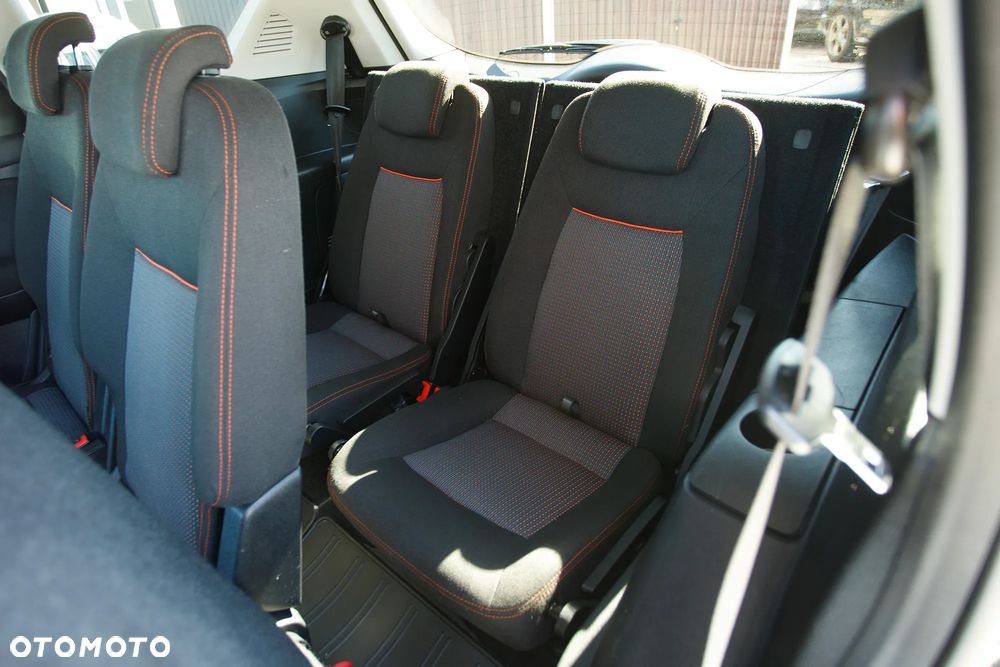 Ford S-Max 2.0 FF Titanium - 26