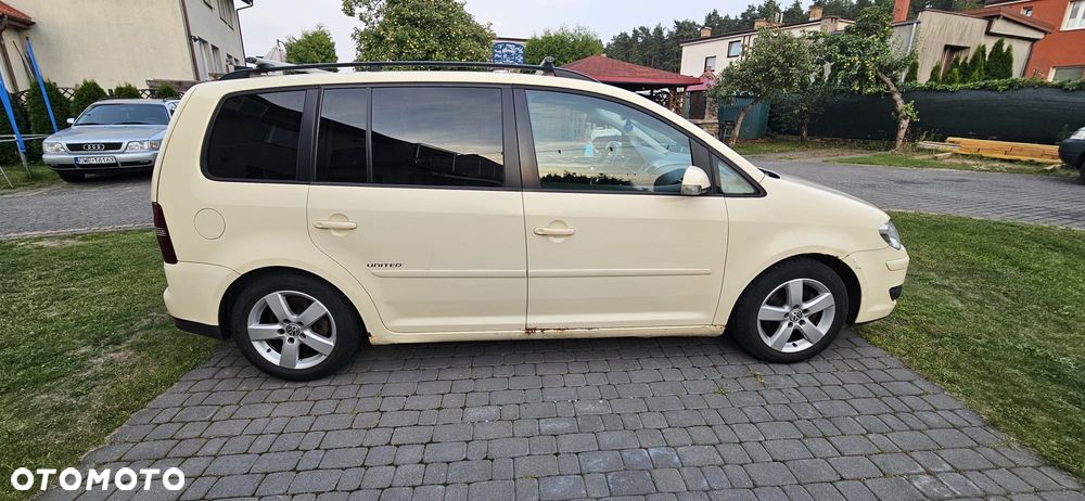 Volkswagen Touran 1.9 TDI DPF United - 28