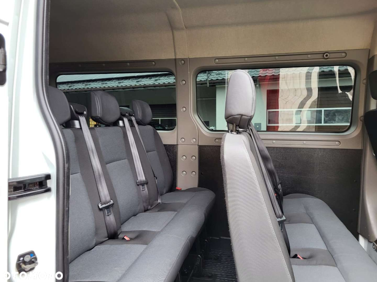 Renault Master 2.3 170ps. L2H2  8-osobowy - 37