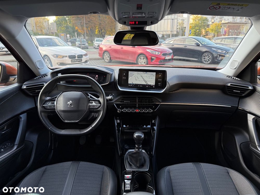 Peugeot 2008 1.5 BlueHDi Allure S&S - 27