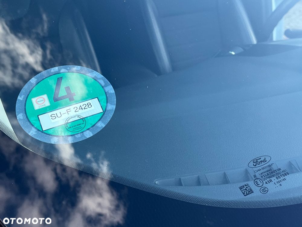 Ford Kuga - 38