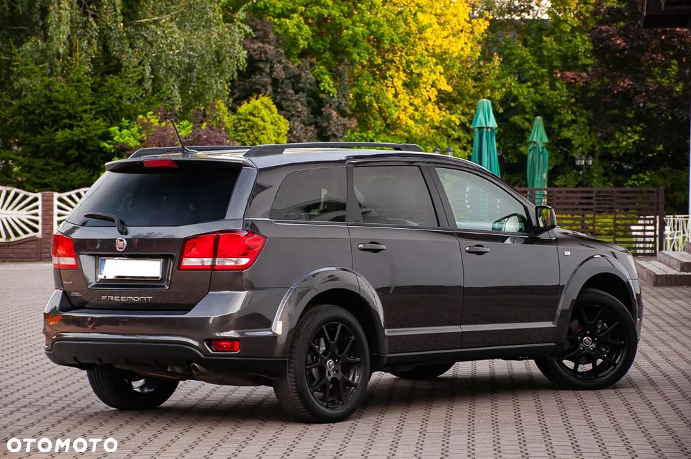 Fiat Freemont 2.0 Multijet 16V DPF Automatik Allrad Black Code - 13