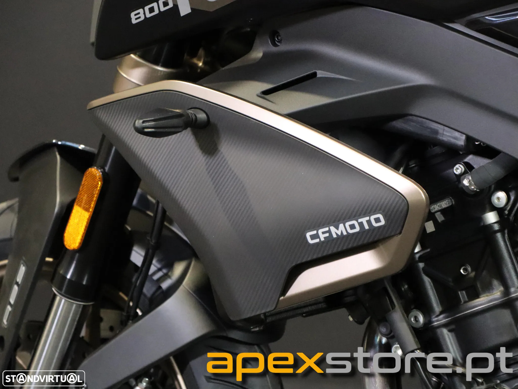 CF Moto 800NK - 19