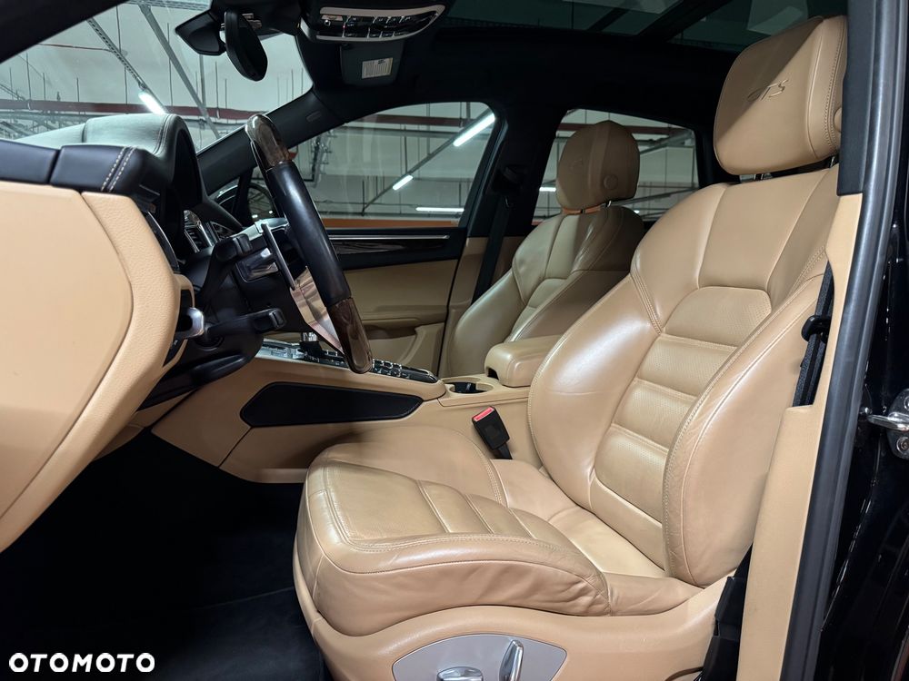 Porsche Macan GTS PDK - 16