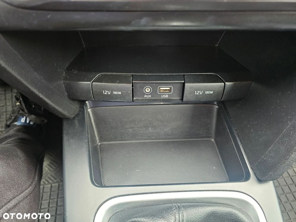Kia Ceed 1.4 L Business Line Plus - 28
