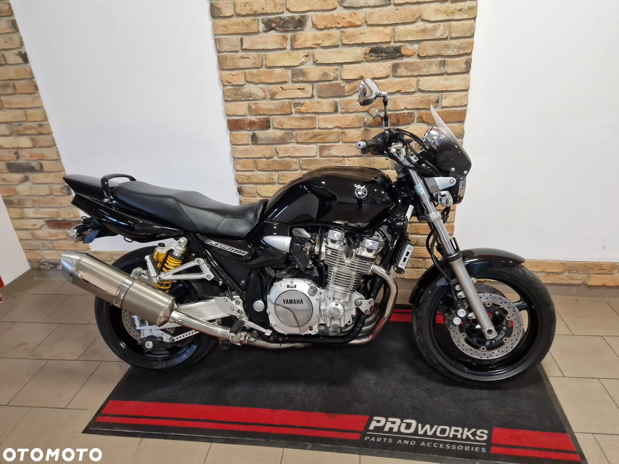 Yamaha XJR - 2