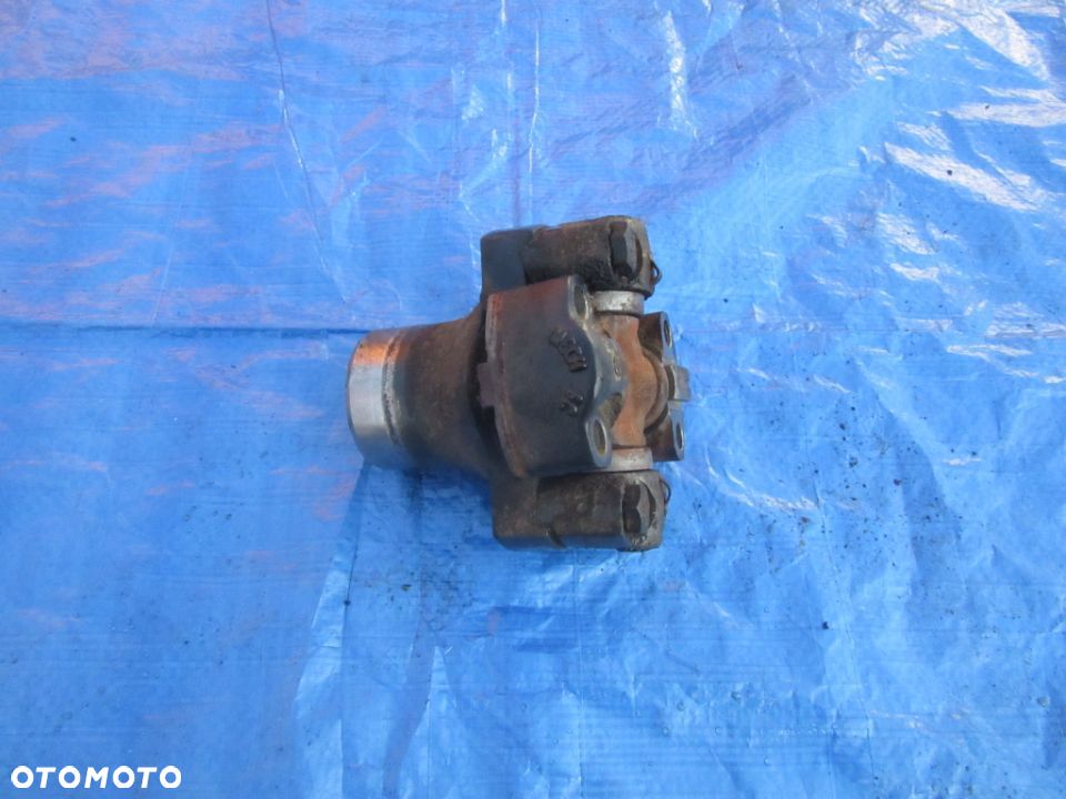 Flansza krzyżak przegub skrzyni biegów 223968A1 229108A1 Case McCormick XTX165 XTX185 XTX200 XTX215 - 1