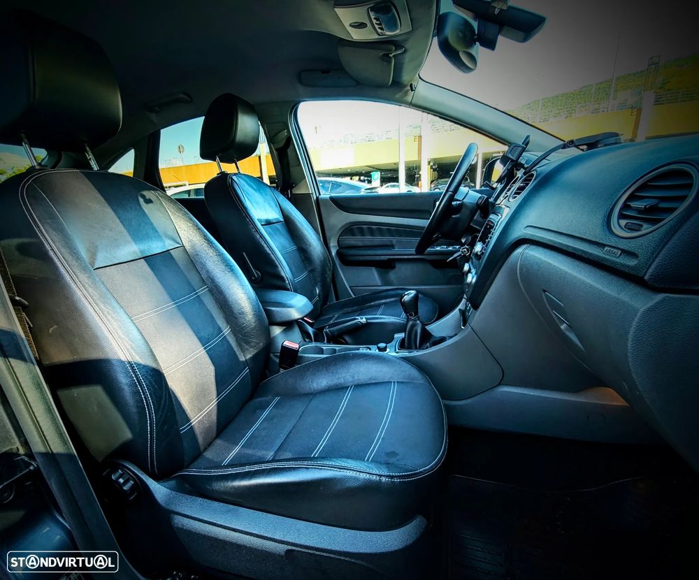 Ford Focus 1.6 TDCi Titanium - 13