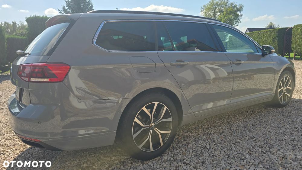 Volkswagen Passat 2.0 TDI SCR Style DSG - 37