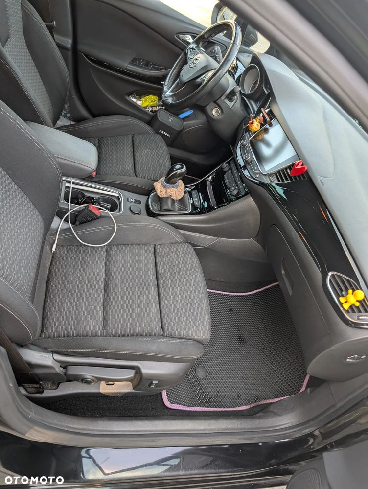 Opel Astra 1.6 CDTI Dynamic S&S - 9