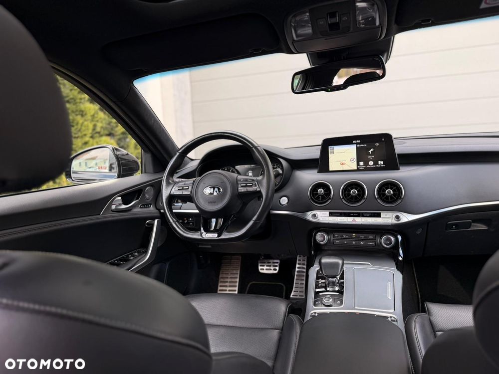 Kia Stinger 2.0 T-GDI GT Line - 13