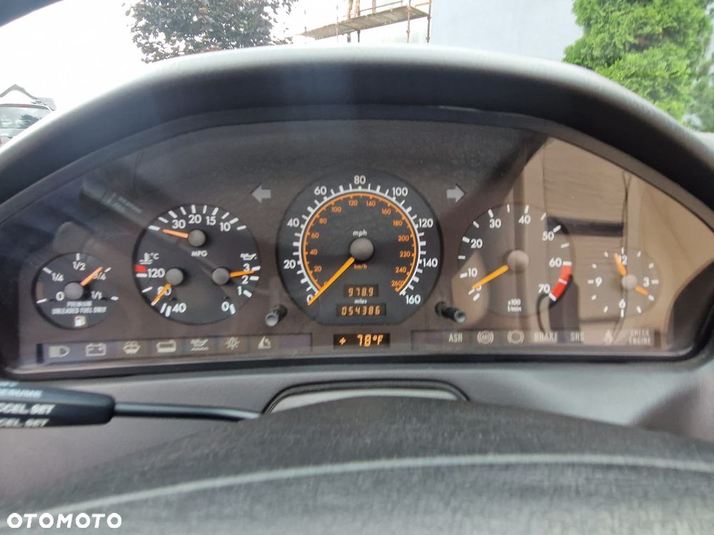 Mercedes-Benz SL 500 - 12