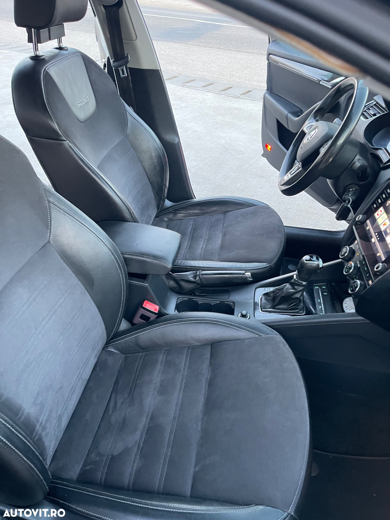 Skoda Octavia 2.0 TDI 4x4 DSG Scout - 40