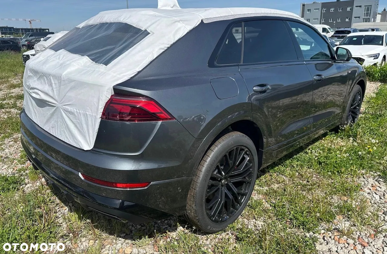 Audi Q8 - 2