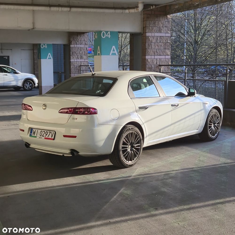 Alfa Romeo 159 1750TBi Sport - 2