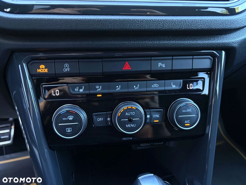 Volkswagen T-Roc - 33