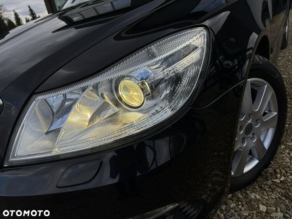 Skoda Octavia 2.0 TDI RS DSG - 11