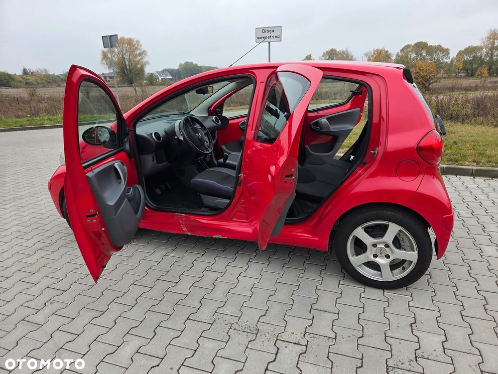 Toyota Aygo - 10