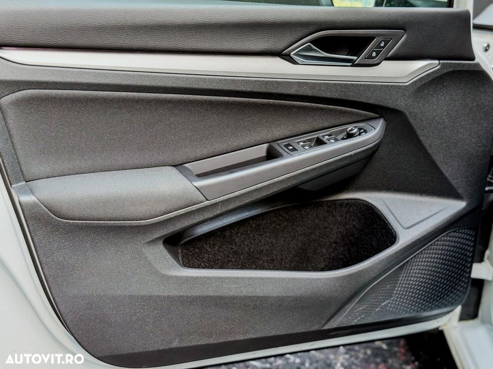 Volkswagen Golf - 20