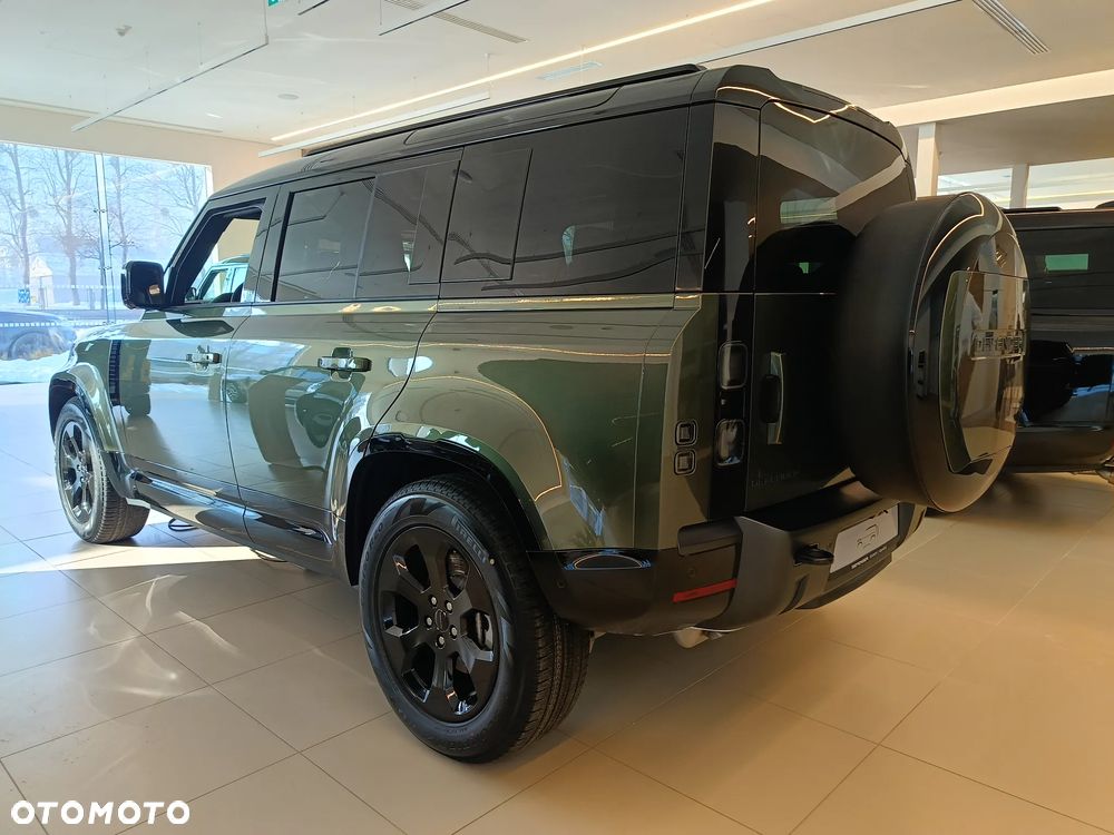 Land Rover Defender - 6