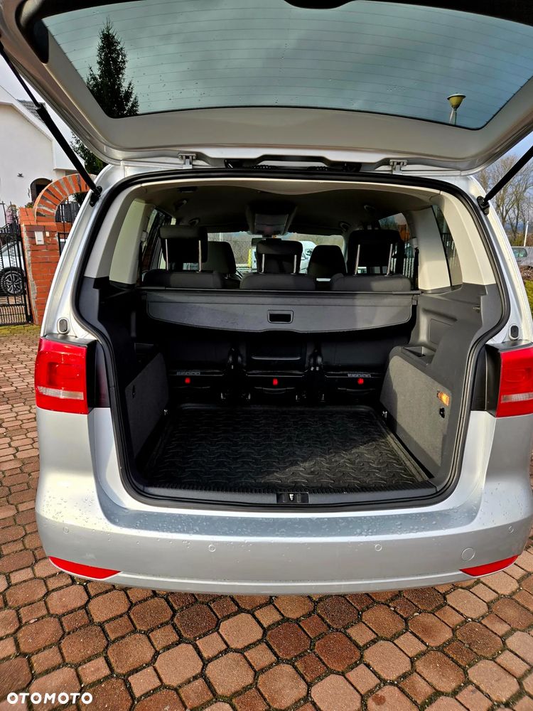 Volkswagen Touran 2.0 TDI DPF BlueMotion Technology DSG Life - 12