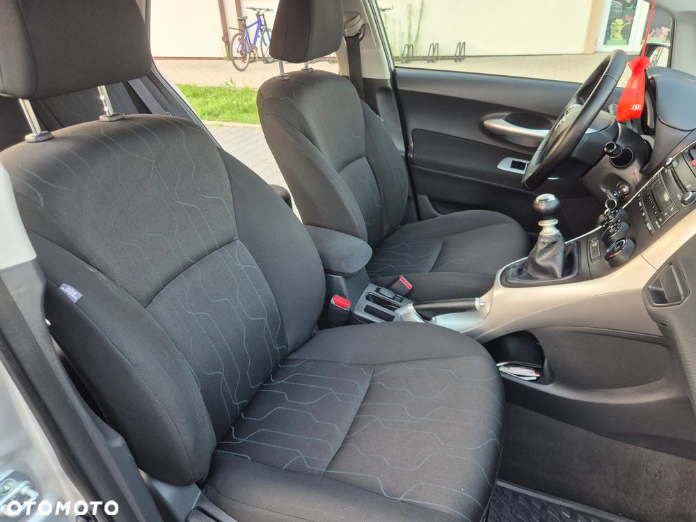 Toyota Auris 1.6 Luna - 15