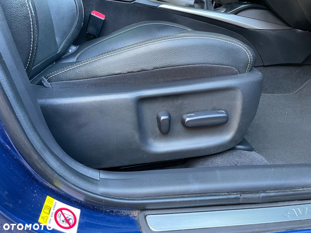 Toyota Avensis 2.0 D-4D Prestige - 24
