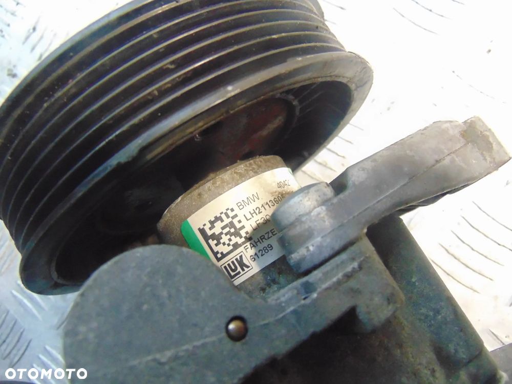 pompa wspomagania bmw n52b25 - 5
