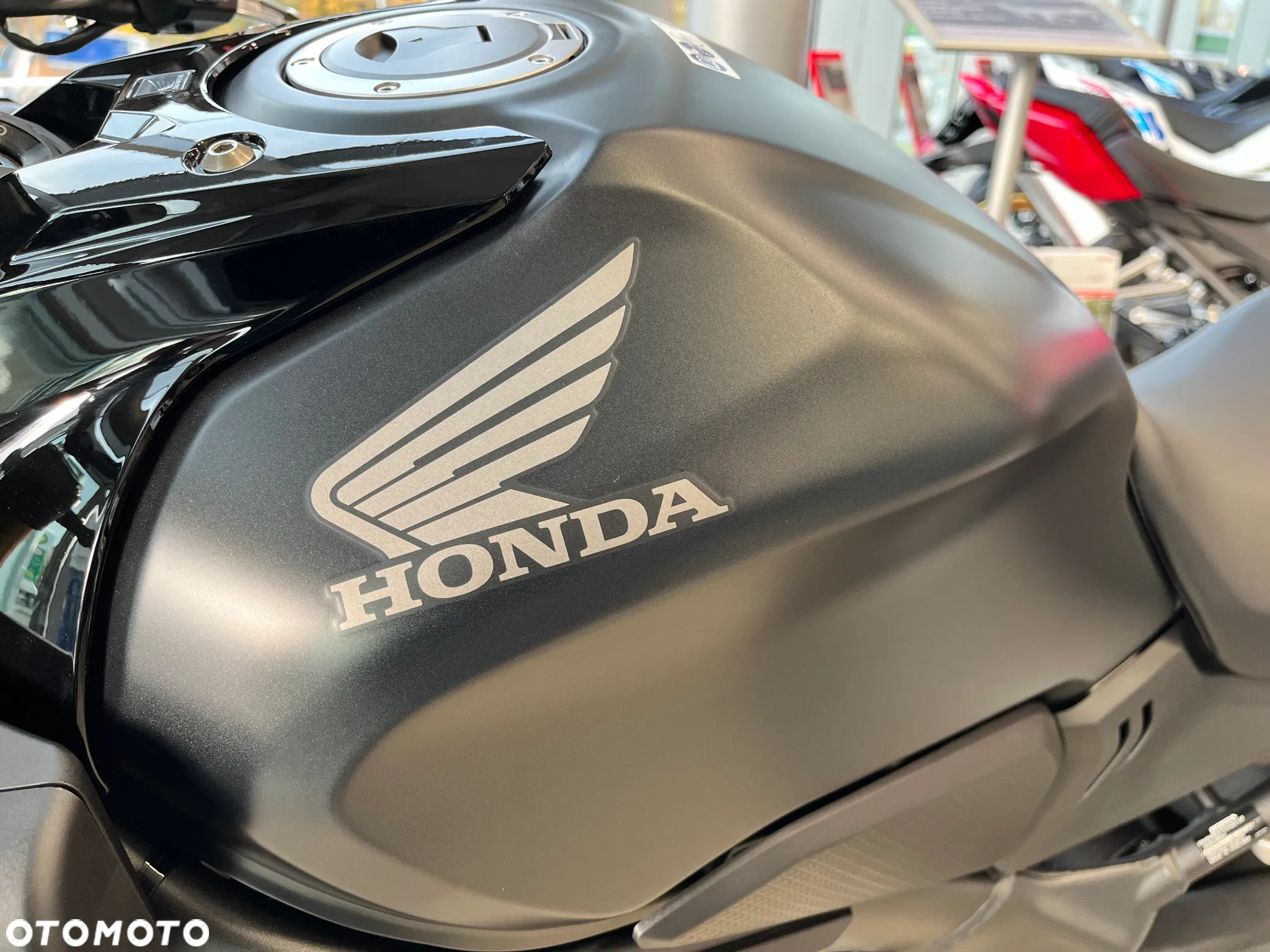 Honda CB - 11