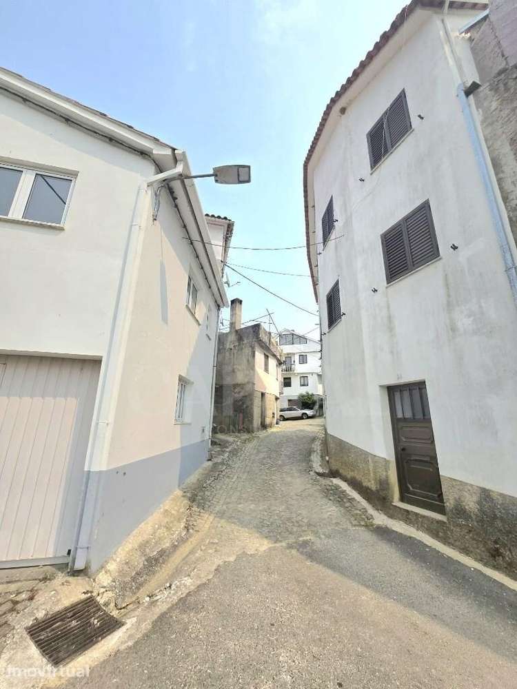 Moradia T1 duplex com garagem no Fundão - Enxabarda - Grande imagem: 3/9