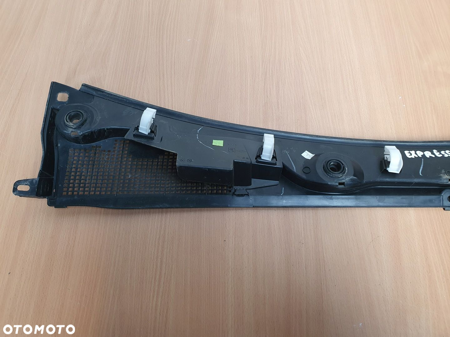 PODSZYBIE PLASTIKOWE METALOWE RENAULT EXPRESS USZCZE. 668119050R 663126912R - 7