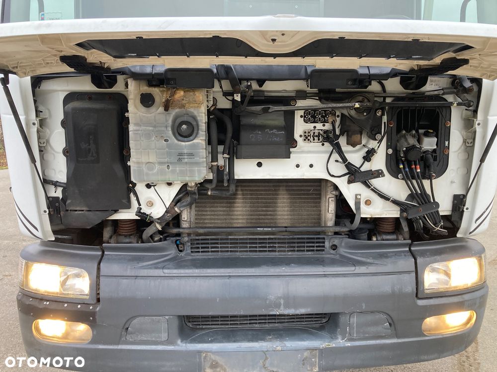 Renault Premium - 12