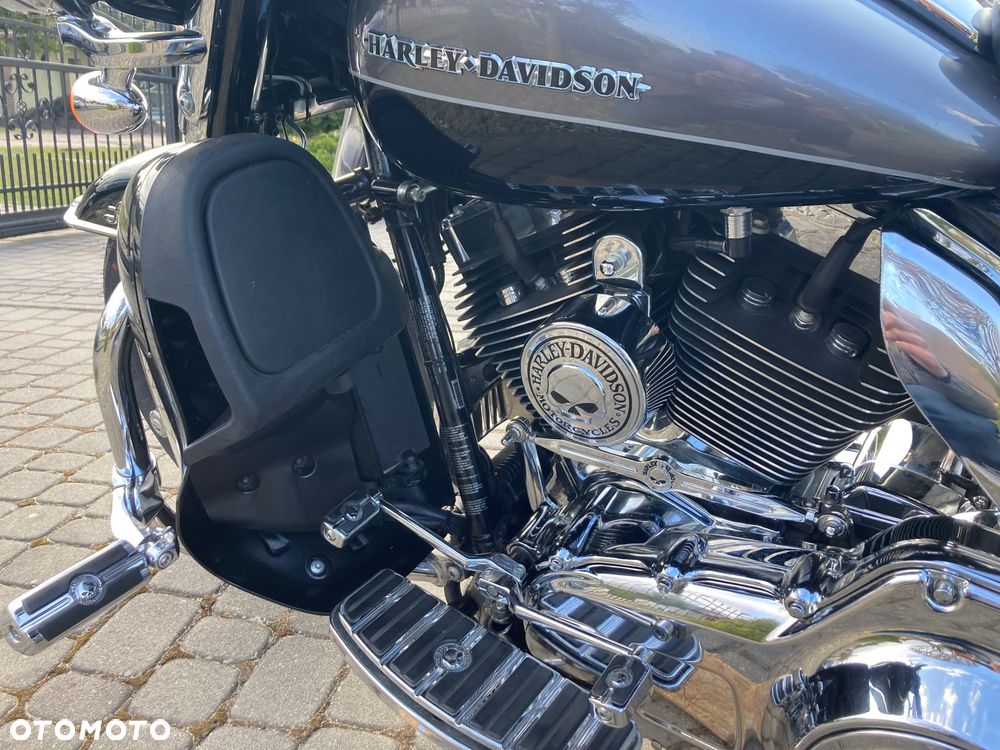 Harley-Davidson FLH Electra Glide - 6