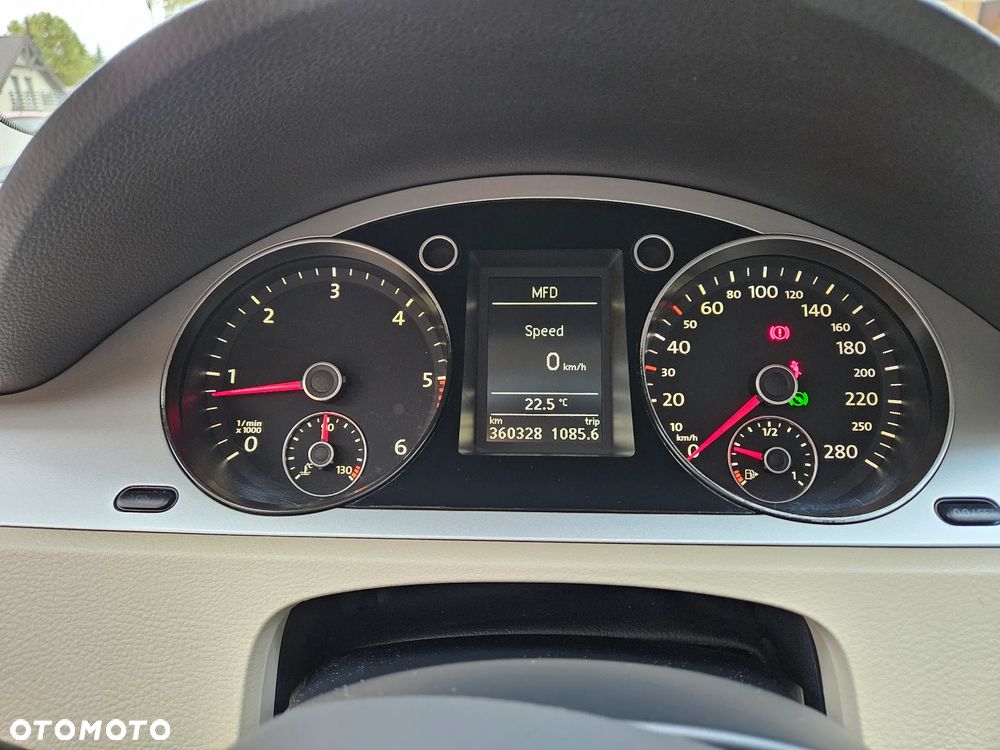 Volkswagen Passat CC - 14