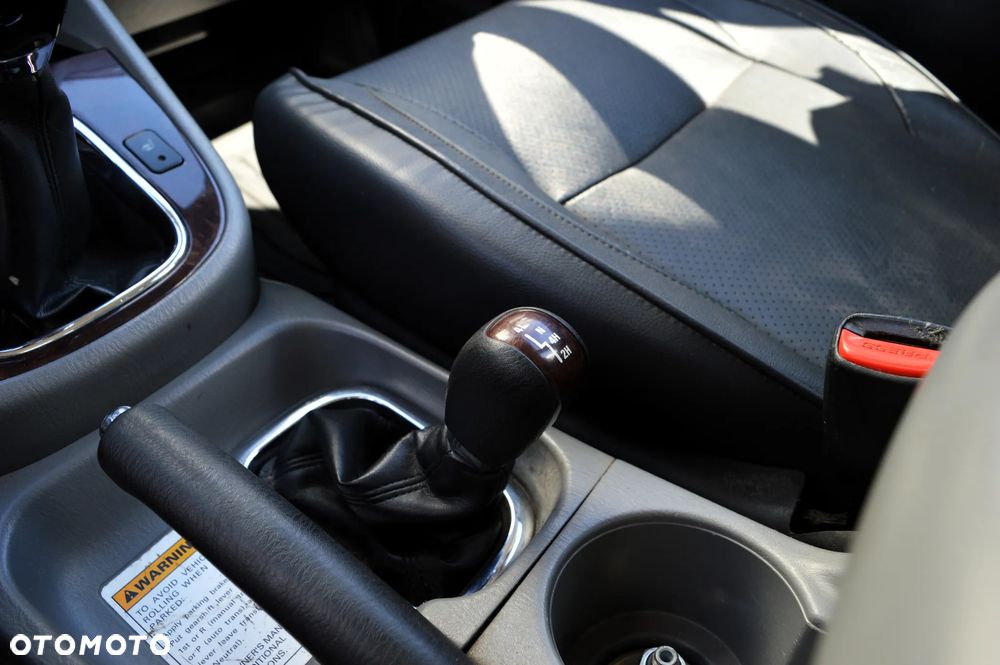 Suzuki Grand Vitara 2.0 - 21