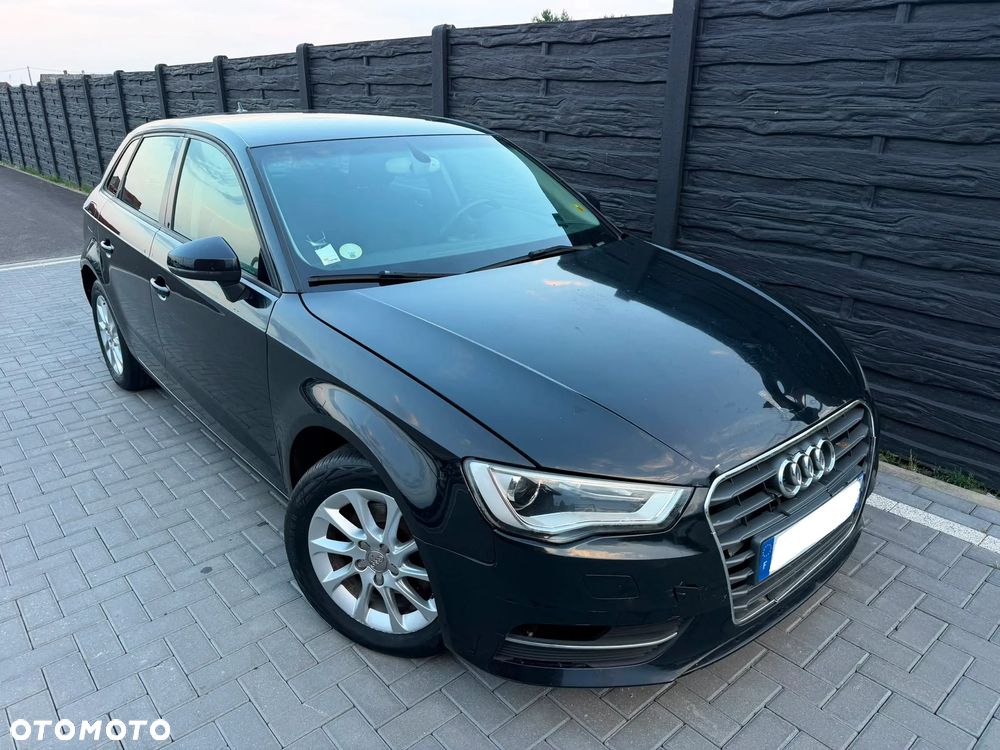 Audi A3 Sportback 2.0 TDI S tronic - 29