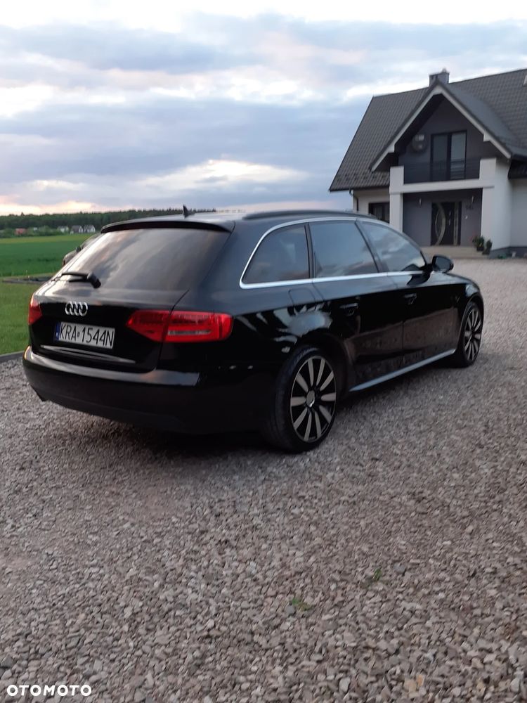 Audi A4 Avant 2.0 TDI DPF multitronic S line Sportpaket - 5
