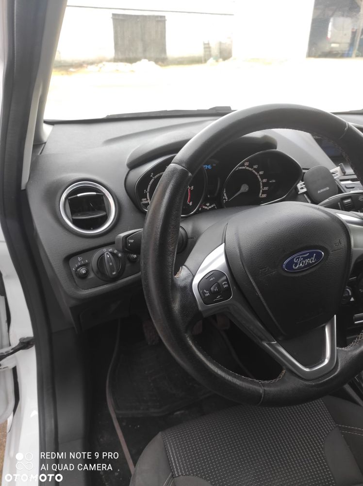 Ford Fiesta 1.5 TDCi Silver X - 13