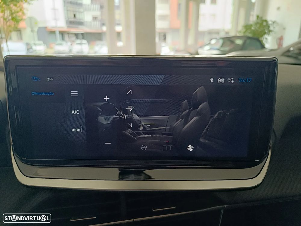 Peugeot 2008 1.2 PureTech Active Pack - 41