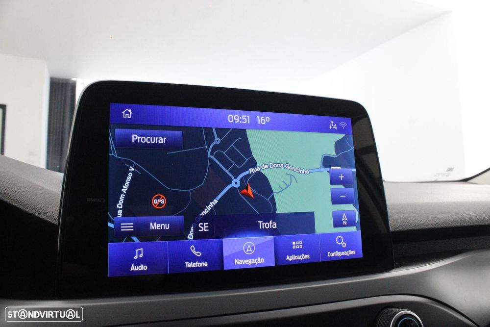 Ford Focus 1.0 EcoBoost MHEV Connected Design — fotografia 16