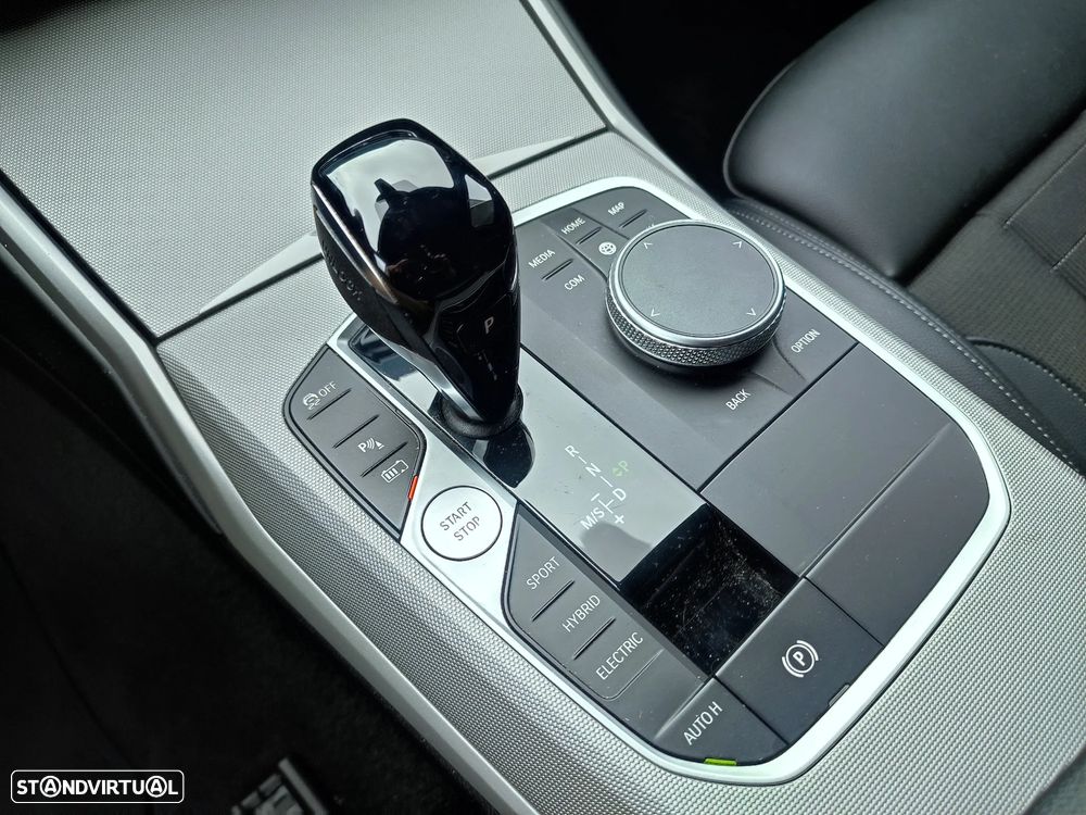BMW 320 e Line Sport Auto - 26