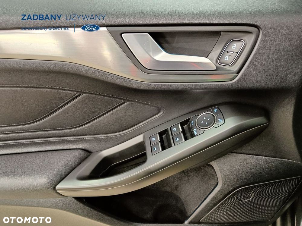 Ford Focus SW 2.0 EcoBlue S&S TITANIUM X - 16