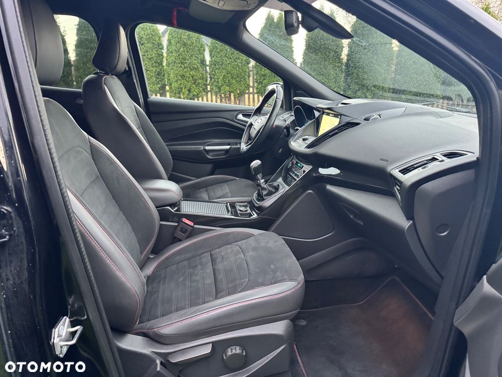 Ford Kuga - 16