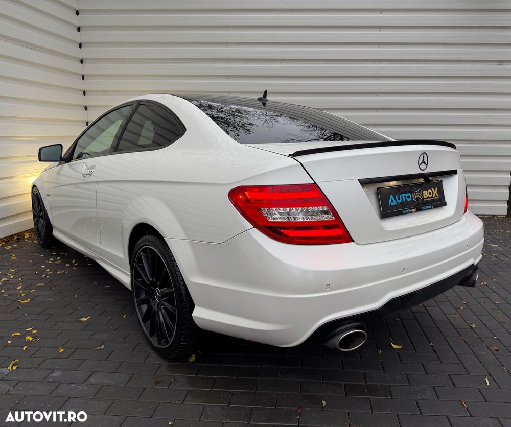 Mercedes-Benz C 200 Coupe 7G-TRONIC Edition - 3