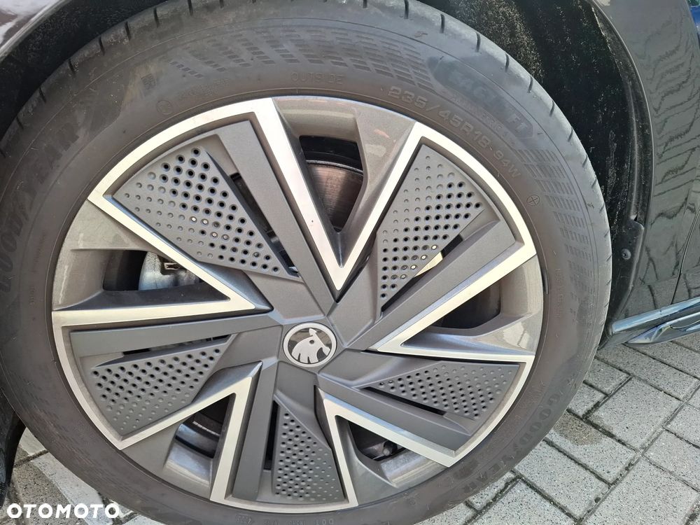 Skoda Superb 2.0 TSI Sportline DSG - 9