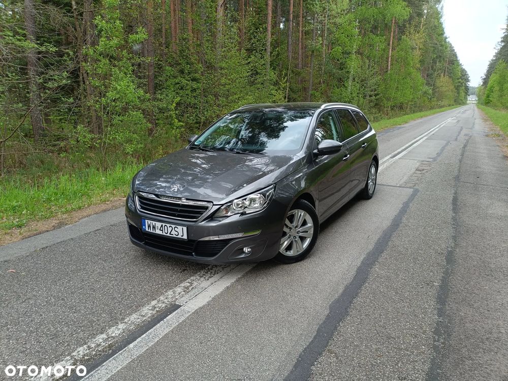 Peugeot 308 1.6 BlueHDi Allure S&S - 26